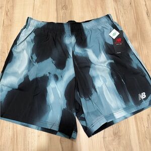 *NWT*  Men’s L New Balance 7” athletic shorts w/ liner